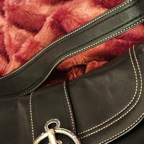 Vtg Coach F10910 MEDIUM Soho Hobo Y2K Black Leather Shoulder Bag Silver Buckle - Picture 12 of 15